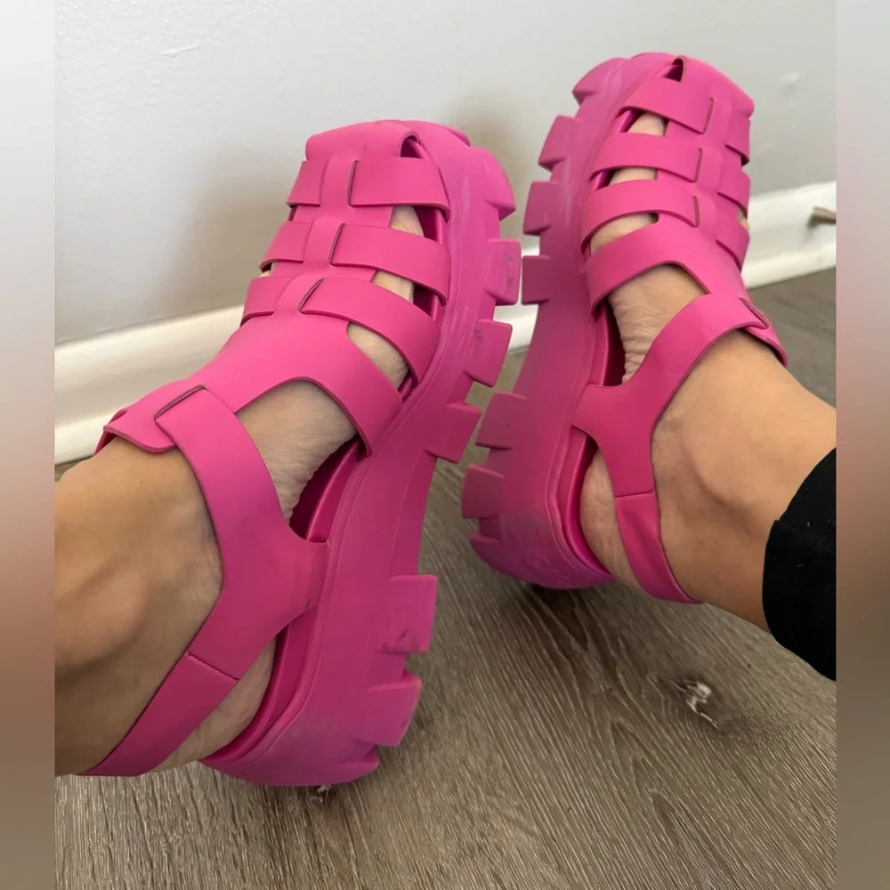 Alyson Lug Sole Fisherman Sandals